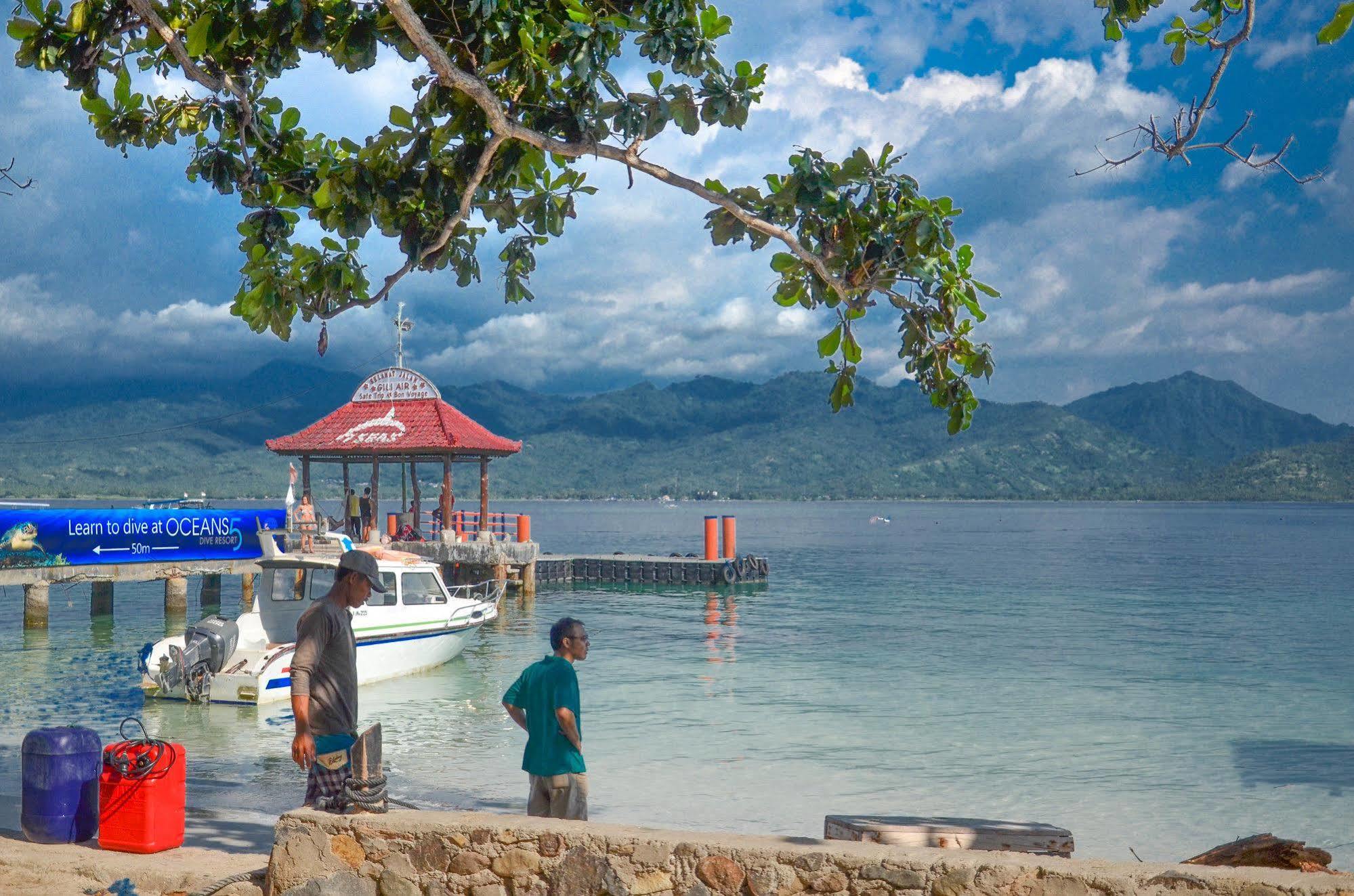 Gili Air Lagoon Resort By Waringin Hospitality Экстерьер фото